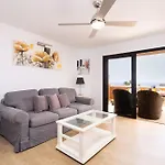 Exclusive Penthouse Playa Vistas 5 Close To Sea And Beach, Aircondition For A Fee, Wifi, Terrace, Heated Pool Плая-де-лас-Америкас