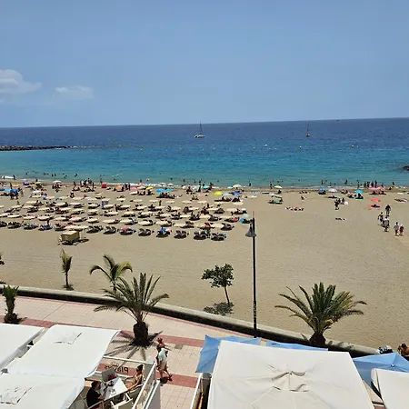 Exclusive Penthouse Playa Vistas 5 Close To Sea And Beach, Aircondition For A Fee, Wifi, Terrace, Heated Pool Apartment Playa de las Americas (Tenerife)